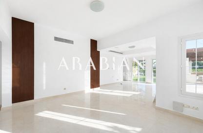Villa - 3 Bedrooms - 4 Bathrooms for rent in Springs 2 - The Springs - Dubai