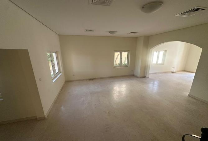 98683166 - Property Image 2