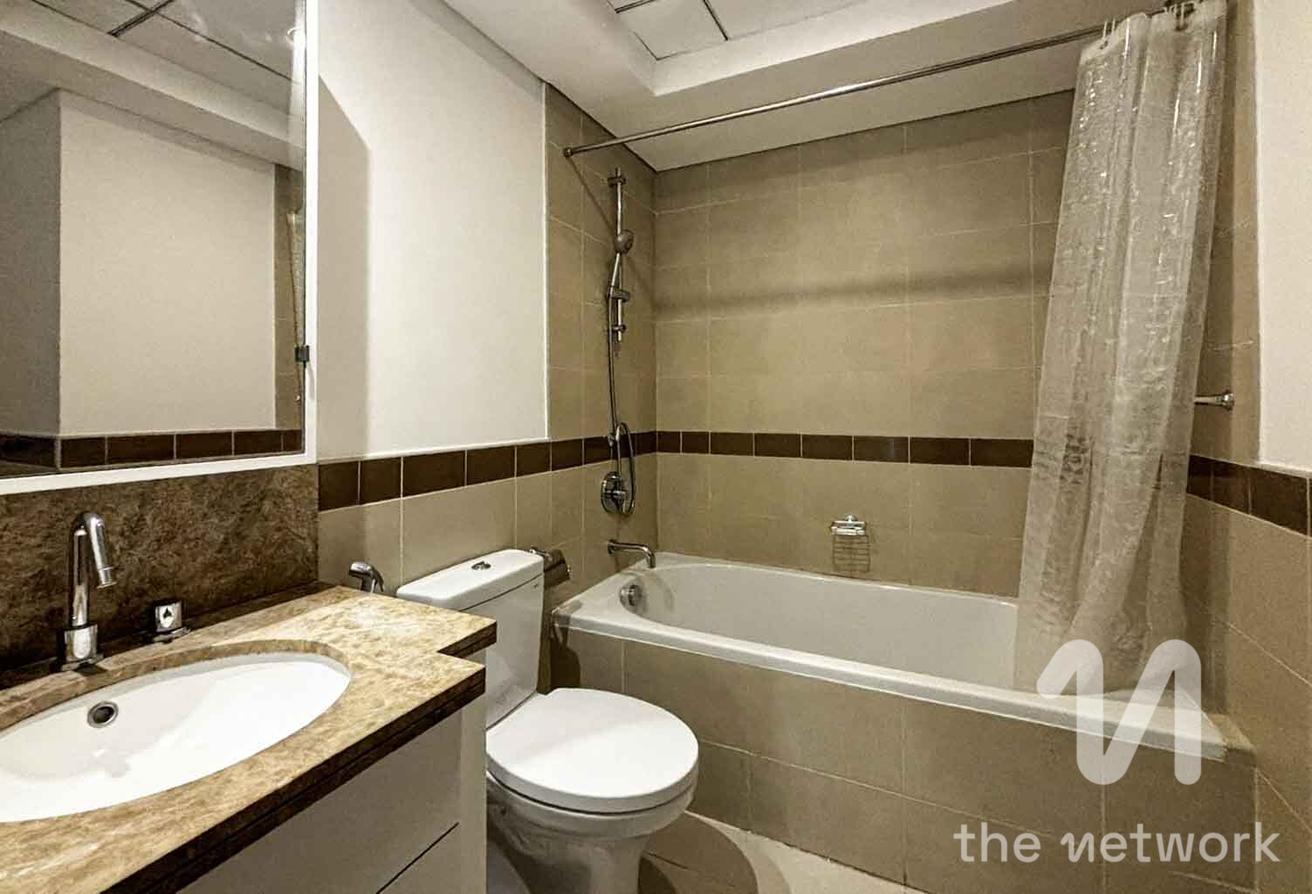 Upgraded | Large 2 Bed | High Floor photo 16