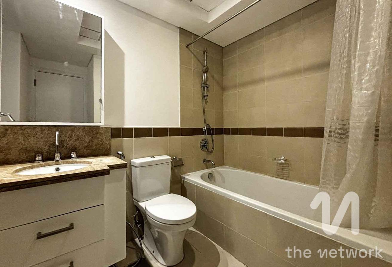 Upgraded | Large 2 Bed | High Floor photo 14
