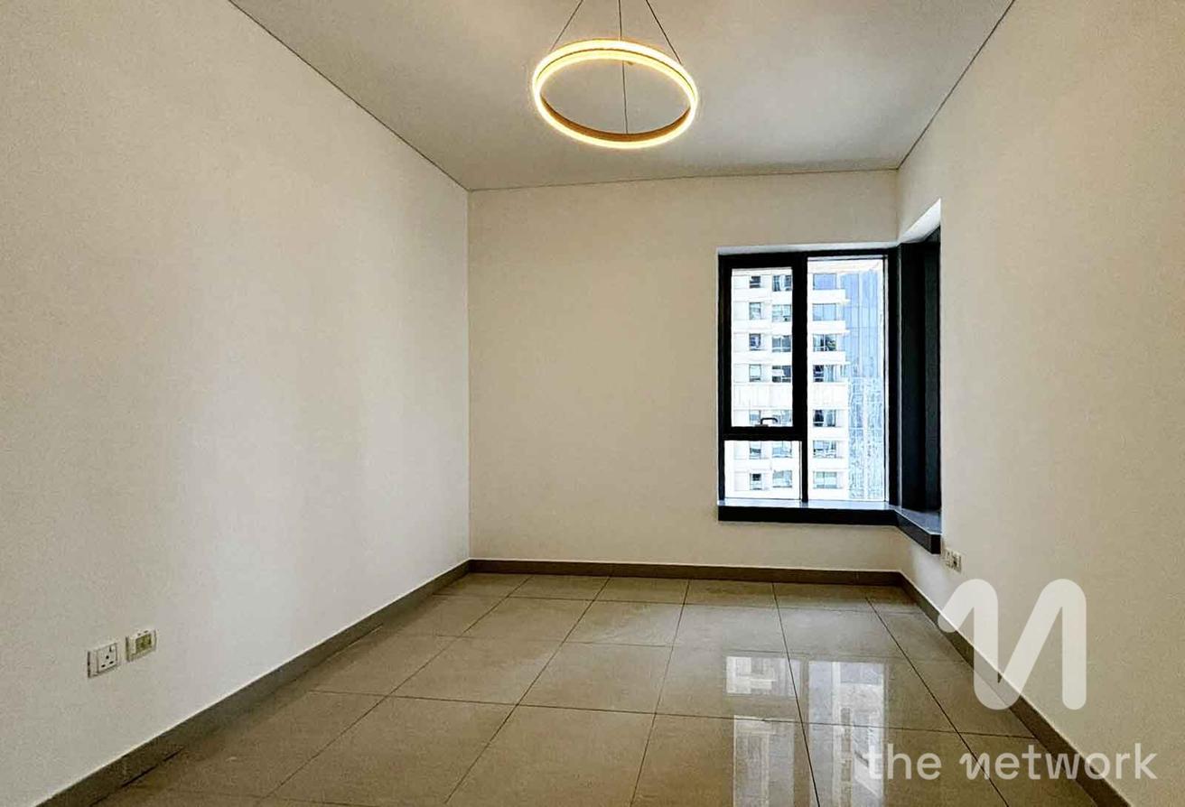 Upgraded | Large 2 Bed | High Floor photo 12