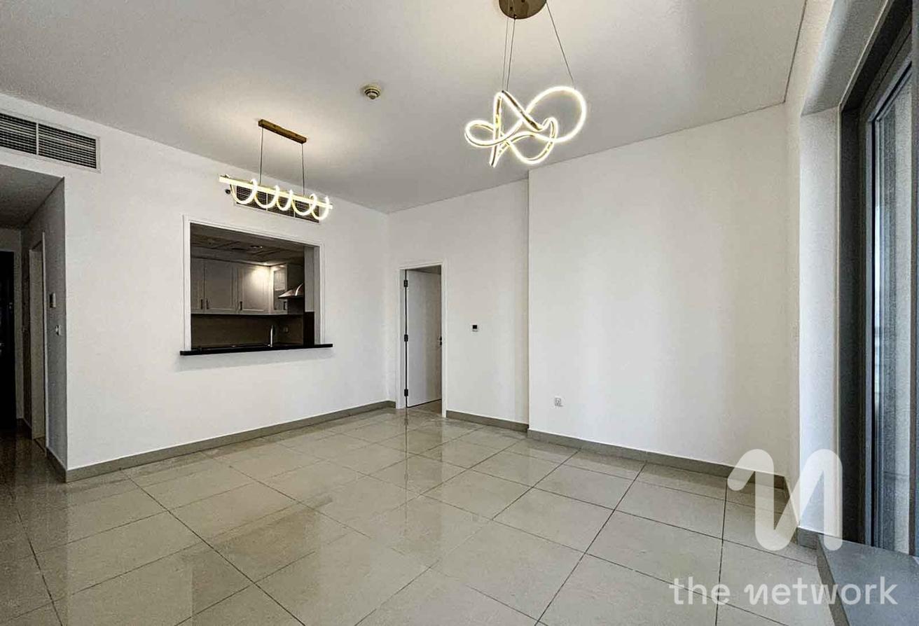 Upgraded | Large 2 Bed | High Floor photo 21