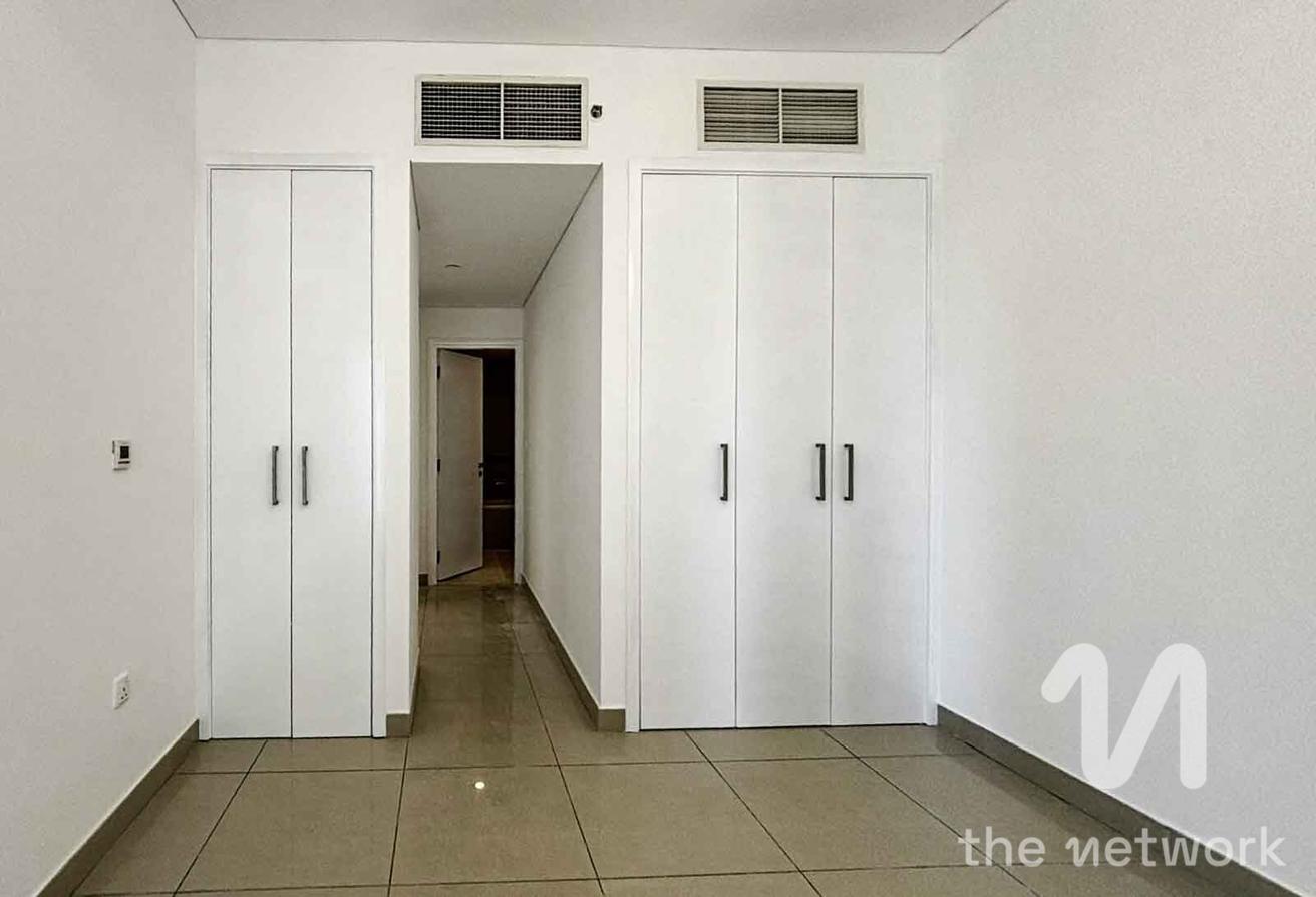 Upgraded | Large 2 Bed | High Floor photo 10