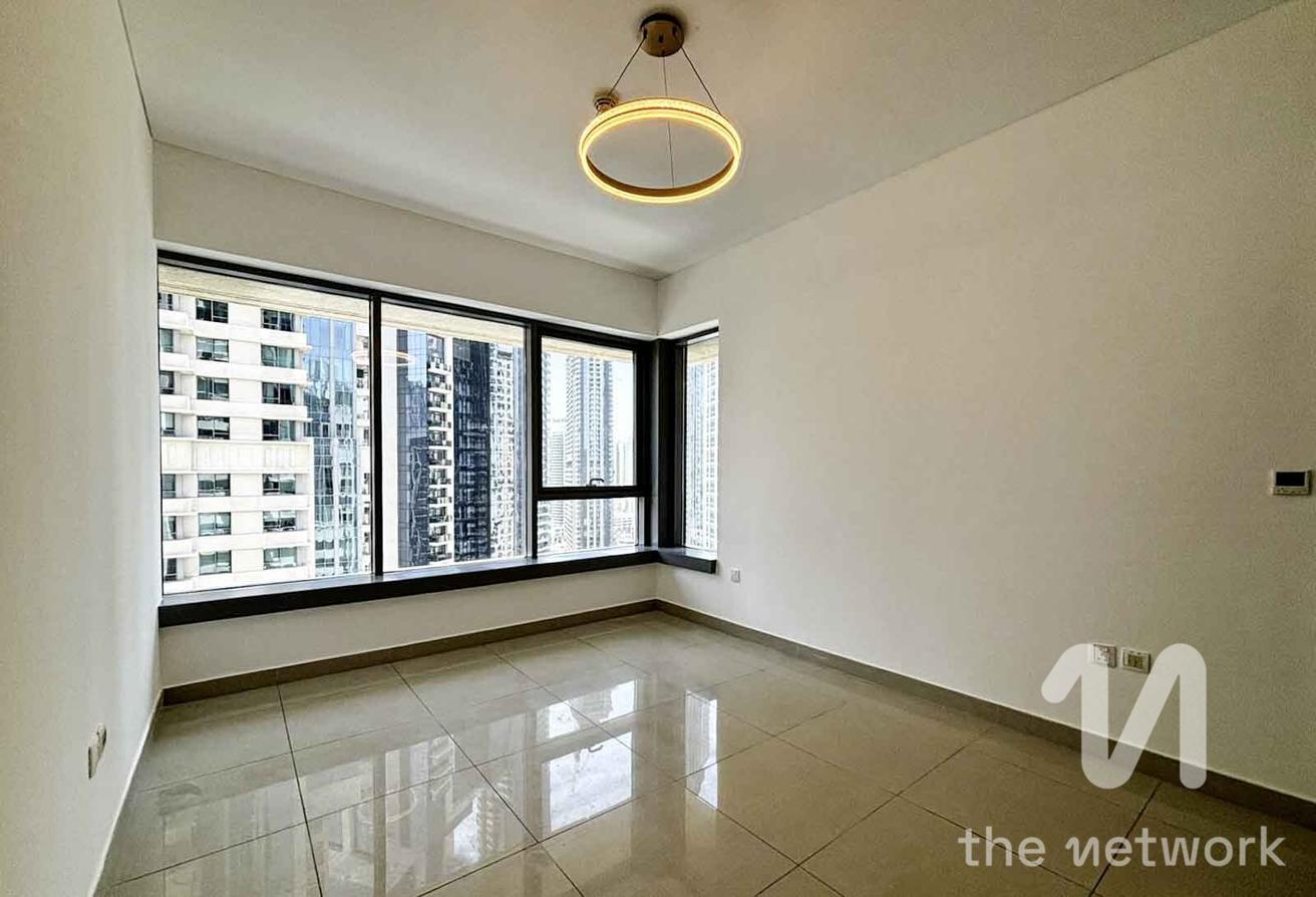 Upgraded | Large 2 Bed | High Floor photo 6