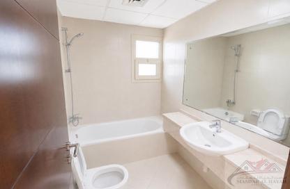 Apartment - 1 Bedroom - 2 Bathrooms for rent in Muwaileh 29 Building - Muwaileh - Sharjah