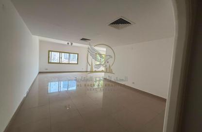 Apartment - 3 Bedrooms - 5 Bathrooms for rent in Jamal Abdul Nasser Street - Al Majaz - Sharjah