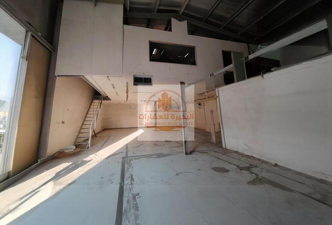 70268541 - صورة العقار 3