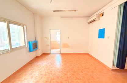 Apartment - Studio - 1 Bathroom for rent in Fire Station Road - Muwaileh - Sharjah