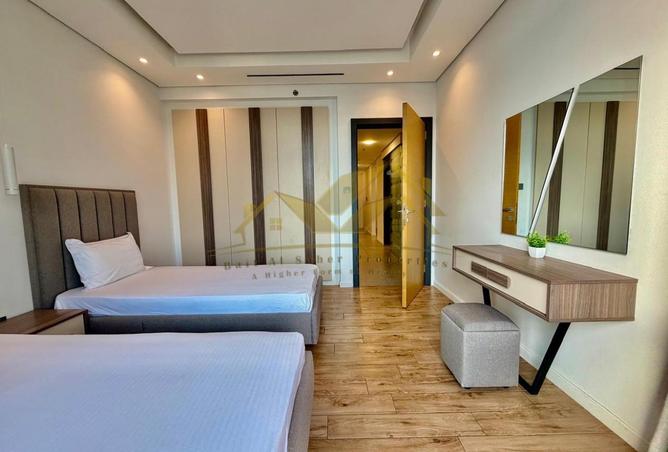 72306388 - Property Image 3