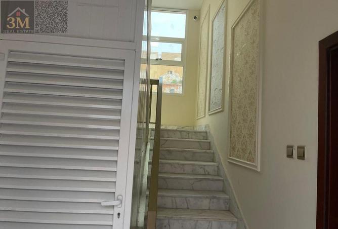 81954083 - Property Image 3