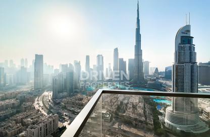 Apartment - 3 - 3 for rent in Burj Royale - Downtown Dubai - Dubai