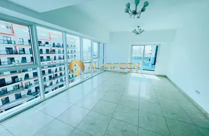 شقة - 2 غرف نوم - 3 حمامات للايجار في صالح بن لاحج 401 - الضاحية 12 - قرية جميرا الدائرية - دبي