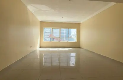 Apartment - 2 Bedrooms - 3 Bathrooms for rent in Al Mamzar - Al Mamzar - Sharjah - Sharjah