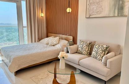 Apartment - Studio - 1 for rent in Carson A - Carson - Damac Hills - Dubai