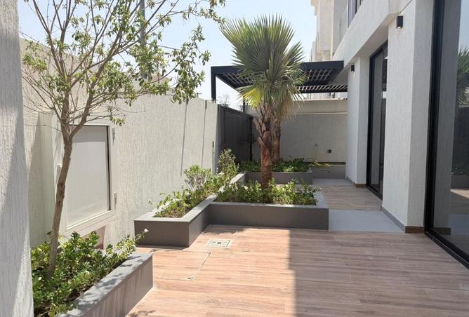 140569402 - Property Image 2