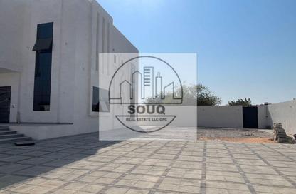 Villa - 5 Bedrooms - 7+ Bathrooms for sale in Seih Al Uraibi - Ras Al Khaimah