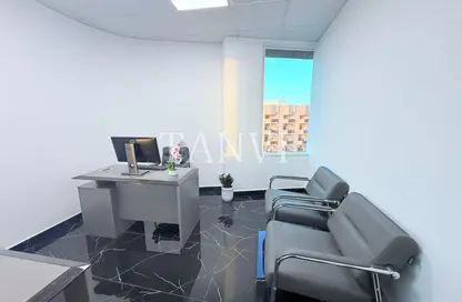 مكتب - غرفة نوم - 1 حمام للايجار في فاطمه محمد احمد بن سليمان - الرفاعة - بر دبي - دبي