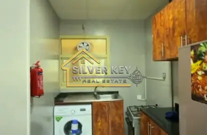 شقة - 2 غرف نوم - 2 حمامات للايجار في الشويحنة - الشارقة