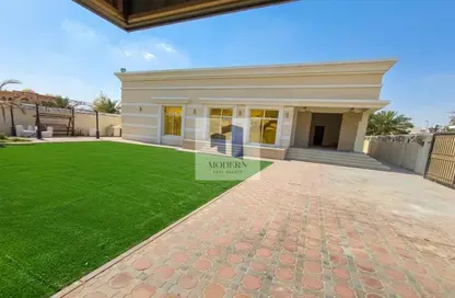 Villa - 4 Bedrooms - 6 Bathrooms for rent in Nad Al Sheba 4 - Nad Al Sheba - Dubai