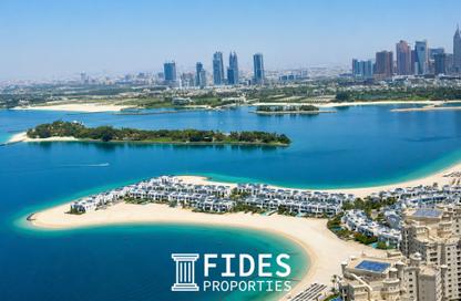 Apartment - 1 - 2 for sale in The Palm Tower - Palm Jumeirah - Dubai