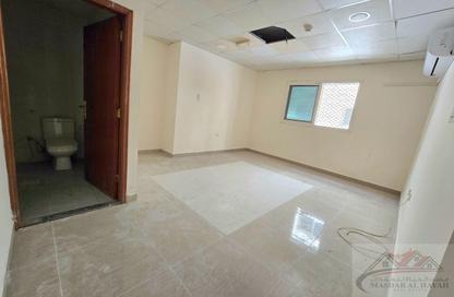 Apartment - Studio - 1 Bathroom for rent in Al Thani Muwaileh - Muwaileh Commercial - Sharjah Apartment - Studio - 1 Bathroom for rent in Al Thani Muwaileh - Muwaileh Commercial - Sharjah
