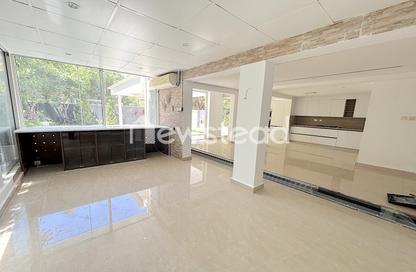 Villa - 3 Bedrooms - 4 Bathrooms for rent in Springs 8 - The Springs - Dubai Villa - 3 Bedrooms - 4 Bathrooms for rent in Springs 8 - The Springs - Dubai
