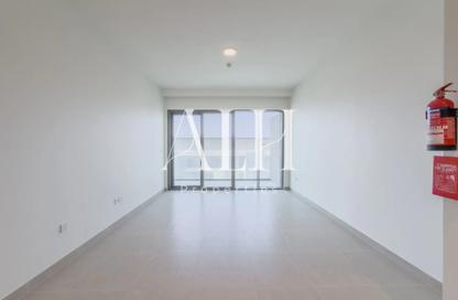 Apartment - 2 Bedrooms - 2 Bathrooms for rent in Seagate Building 3 - Seagate - Mina Rashid - Dubai