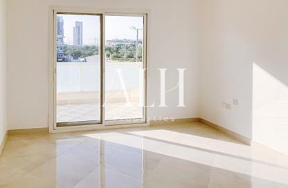 Villa - 4 - 6 for rent in Garden Lane Villas - District 15 - Jumeirah Village Circle - Dubai
