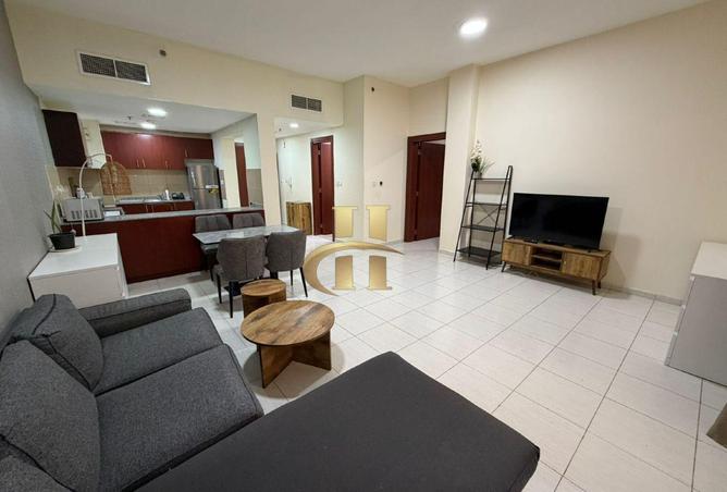 Fully Furnished | Spacious Unit | Vacant