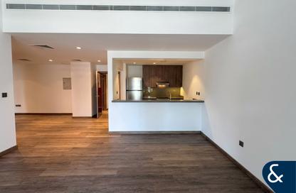 Apartment - 3 Bedrooms - 3 Bathrooms for rent in Al Ghaf 3 - Al Ghaf - Greens - Dubai