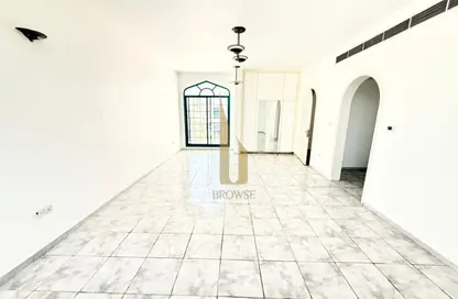 Villa - 4 Bedrooms - 4 Bathrooms for rent in Umm Suqeim 2 Villas - Umm Suqeim 2 - Umm Suqeim - Dubai