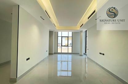 Villa - 4 Bedrooms - 6 Bathrooms for rent in Al Aweer 1 - Al Aweer - Dubai Villa - 4 Bedrooms - 6 Bathrooms for rent in Al Aweer 1 - Al Aweer - Dubai