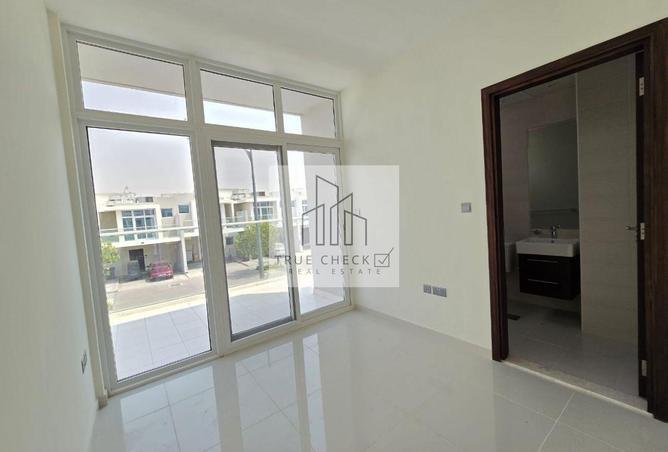 70270095 - صورة العقار 2