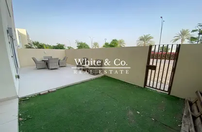 شقة - 2 غرف نوم - 2 حمامات للايجار في أوربانا المكدسة البيت بلوك 11 - أوربانا 1 - اوربانا - اعمار الجنوبية - دبي الجنوب (مركز دبي العالمي) - دبي