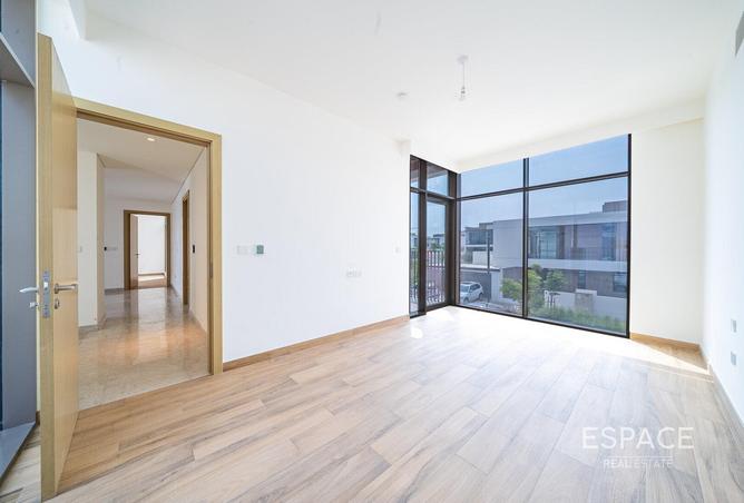 83211498 - Property Image 2