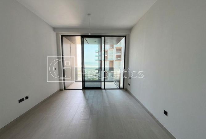 High Floor | Vacant | Brand New | Equipped Kitchen photo 2