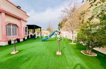 Villa - 4 Bedrooms - 5 Bathrooms for rent in Al Barsha 3 Villas - Al Barsha 3 - Al Barsha - Dubai
