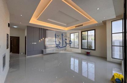 Villa - 5 Bedrooms - 7 Bathrooms for sale in Al Yasmeen 1 - Al Yasmeen - Ajman