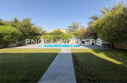 Villa - 4 Bedrooms - 5 Bathrooms for rent in District 4 - Jumeirah Park - Dubai
