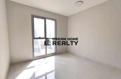 Apartment - 2 Bedrooms - 3 Bathrooms for rent in Al Khan - Sharjah