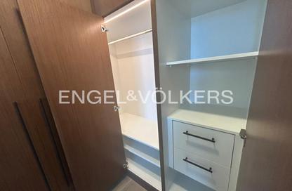 Apartment - 2 Bedrooms - 2 Bathrooms for sale in Holland Gardens - Town Square - Dubai