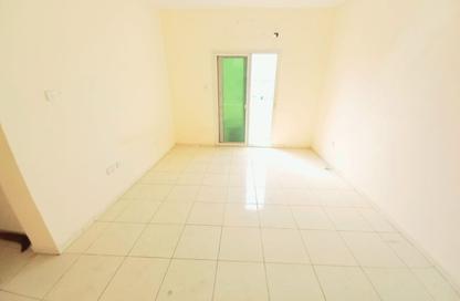 شقة - 1 حمام للايجار في طريق فاير ستاشن - مويلح - الشارقة