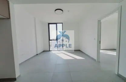 شقة - غرفة نوم - 2 حمامات للايجار في الجادة 1 - الجادة - الشارقة