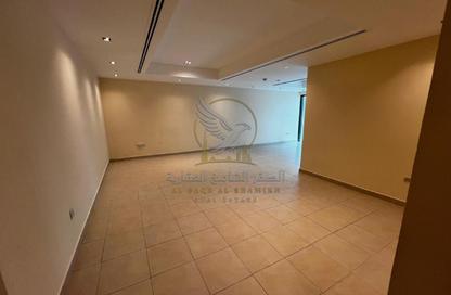 Apartment - 2 Bedrooms - 4 Bathrooms for rent in Al Khan Corniche - Al Khan - Sharjah Apartment - 2 Bedrooms - 4 Bathrooms for rent in Al Khan Corniche - Al Khan - Sharjah