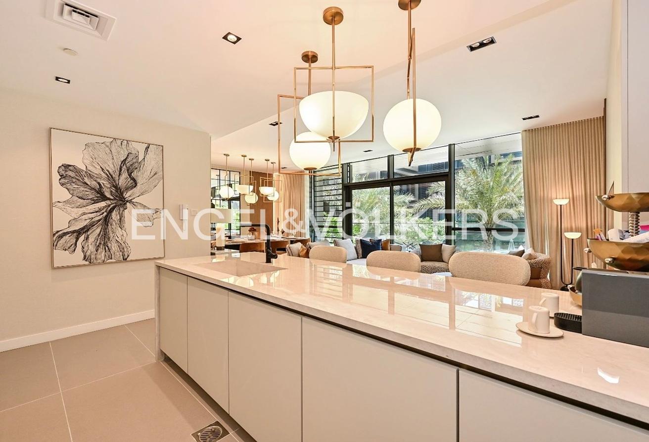 Fully Furnished I Luxury Living I Vacant photo 5