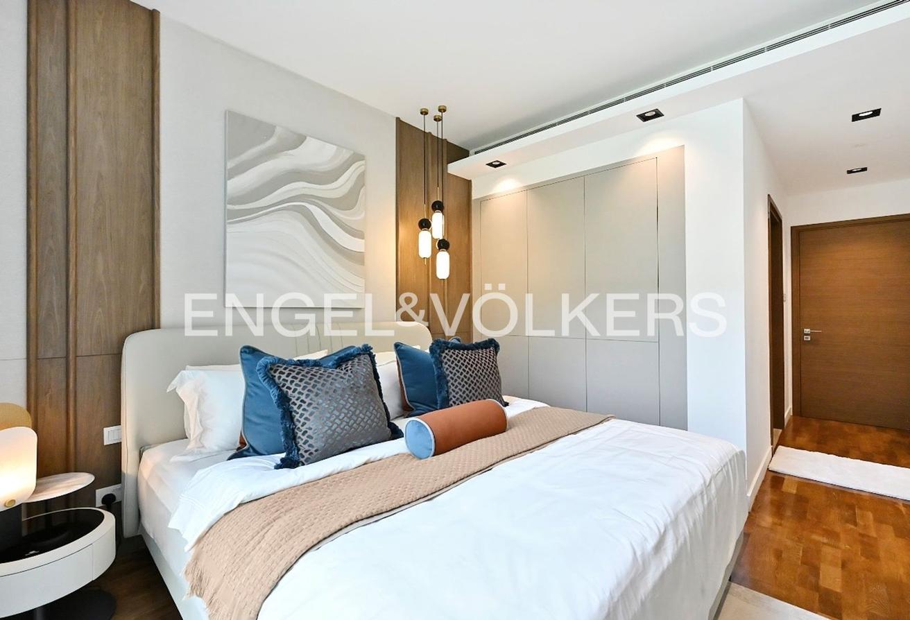 Fully Furnished I Luxury Living I Vacant photo 27