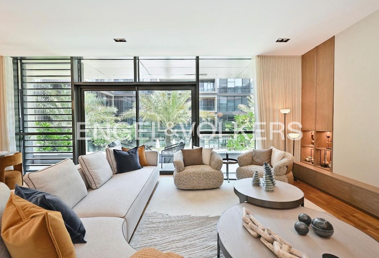 Fully Furnished I Luxury Living I Vacant photo 7