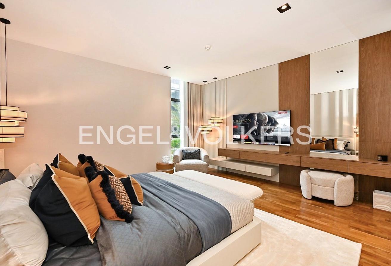 Fully Furnished I Luxury Living I Vacant photo 18