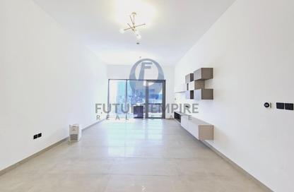 Apartment - 3 Bedrooms - 5 Bathrooms for rent in Lamcy Residence - Oud Metha - Bur Dubai - Dubai