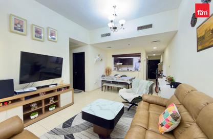 Apartment - 2 - 3 for sale in Mazaya 18 - Queue Point - Liwan - Dubai